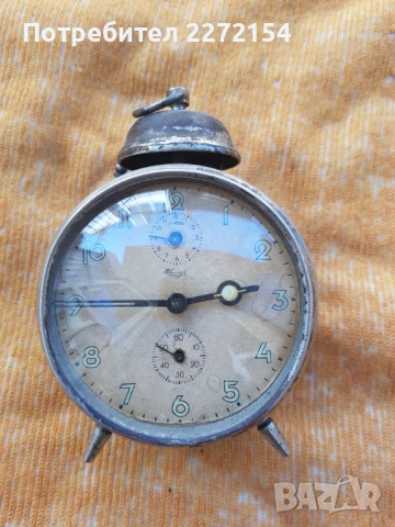 Часовник будилник Kienzle-рядък , снимка 2 - Антикварни и старинни предмети - 51369728