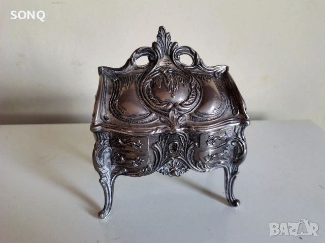 Страхотна Рядка Стара Посребрена Френска Кутия За Бижута