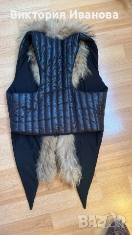 Елек с яка от лисица , снимка 2 - Елеци - 53603032