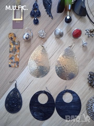 Бижута всичко общо=24лв., снимка 17 - Колиета, медальони, синджири - 52920182