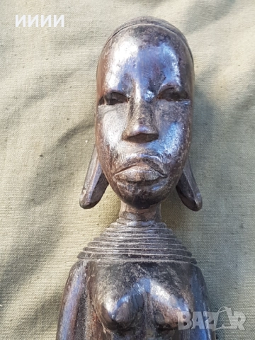 Статуетка жена Африка