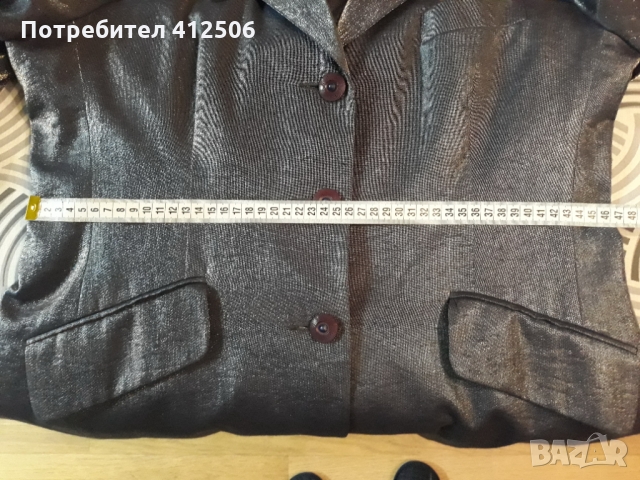 Продавам дамски костюм, снимка 9 - Костюми - 36073916