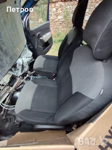 Продавам седалки комплект за Дачия докер., снимка 2 - Части - 51377826