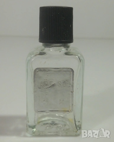 Лот ретро шишета и кутийки от парфюми