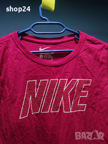 NIKE Тениска/Дамска S/М, снимка 2 - Тениски - 36353148