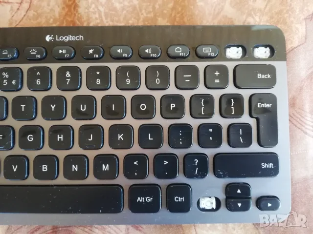 Logitech Bluetooth Keyboard K810, снимка 2 - Клавиатури и мишки - 56119130