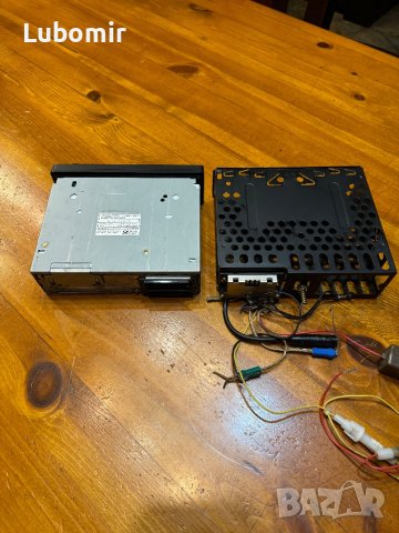 Автокасетофон-флипKENWOOD, снимка 5 - Радиокасетофони, транзистори - 44450078