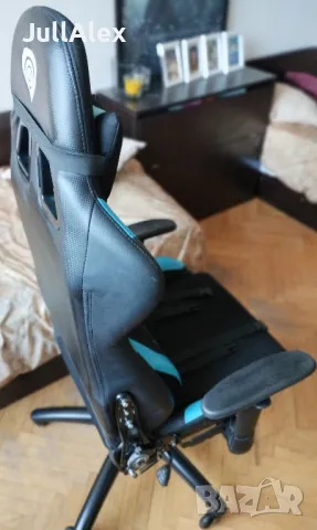 Геймърски стол , снимка 2 - Столове за офис - 49050583