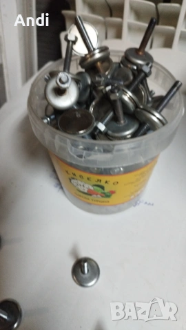 Магнити - малки кръгли 25/2,5 мм с шпилка , снимка 5 - Други инструменти - 53477485