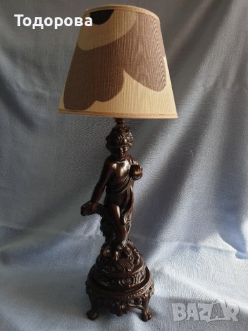 Стара настолна лампа от тежка ,метална пластика, снимка 8 - Антикварни и старинни предмети - 41489808