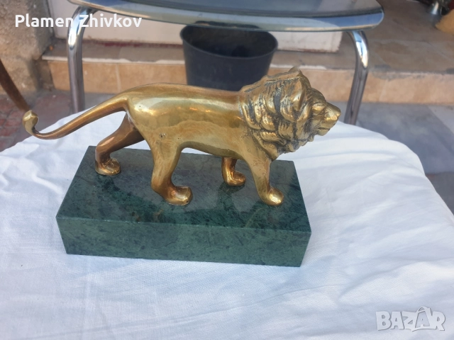 Пластика от бронз - Лъв