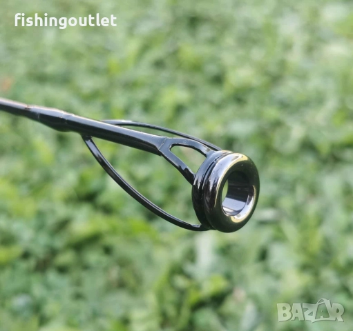 Два карбонови телекарпа 3.60мт + макари VC8000 13 лагера и корда. Нови, снимка 12 - Въдици - 51789625