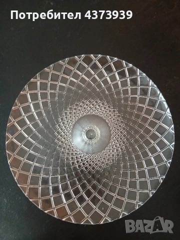 Стъклено плато на столче