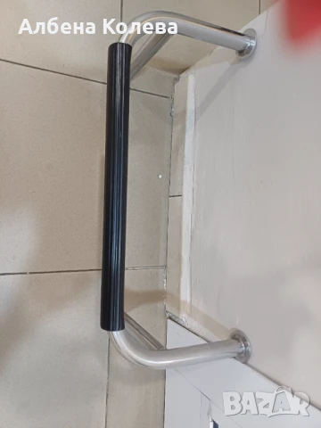 Продавам стойки за краката за Фризьорски салон 2 бр., снимка 2 - Фризьорски столове - 51281335