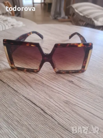 очила слънчеви нови, снимка 2 - Слънчеви и диоптрични очила - 50003084