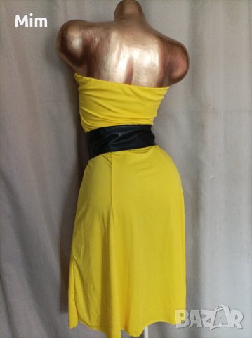 М Жълта рокля с черен кожен колан , снимка 2 - Рокли - 41593168
