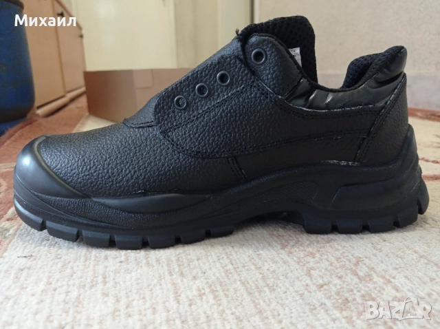 Работни обувки ниски размер 42 НОВИ, снимка 3 - Ежедневни обувки - 52187571
