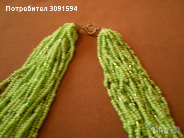 Красиво  Зелено Мъниста колие, снимка 2 - Колиета, медальони, синджири - 34084679
