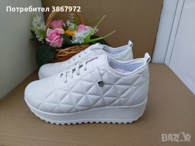 Дамски обувки на платформа 