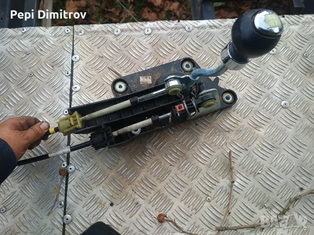 Скоростен лост с жила Mazda 3 Hatchback I (10.2003 - 12.2009)