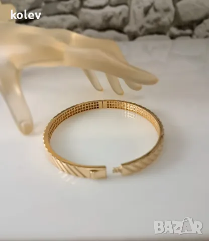 Златна гривна белезник релефна олекотена бижутерия 7.68 грама, 14 карата, снимка 4 - Гривни - 48402888