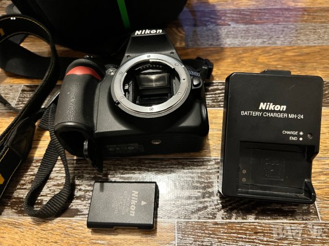 Фотоапарат Nikon D3100 - Почти Нов, Само 5500 Кадъра, снимка 7 - Фотоапарати - 41559664