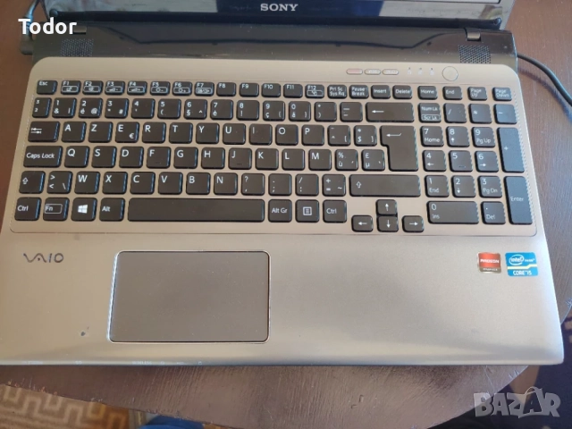 Sony Vaio SVE151G17M, снимка 2 - Лаптопи за дома - 56337881