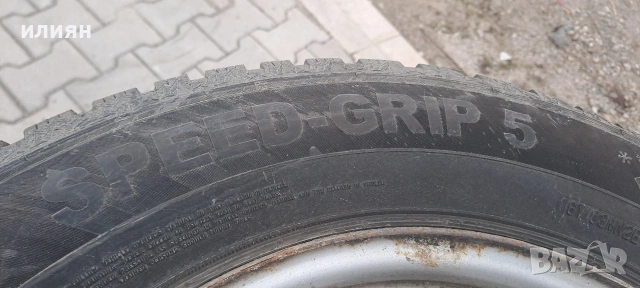4бр зимни гуми 215 65 16 Semperit , снимка 9 - Гуми и джанти - 53456033