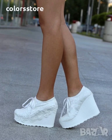 Обувки на платформа - бели - 710-15

, снимка 2 - Кецове - 50901985