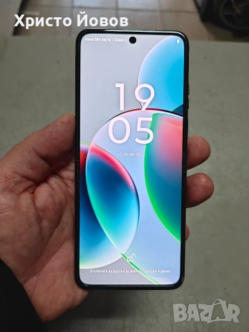 Motorola razr 40 256GB, снимка 2 - Motorola - 53004573