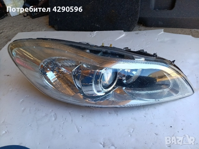 Десен фар за Volvo C30 xenon - 31214804 / 0301255282 - Волво ц30