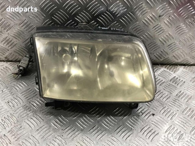 Десен фар VW Polo,2000г.