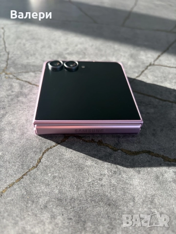 НОВ Samsung Z FLIP 8 , снимка 2 - Samsung - 56321240