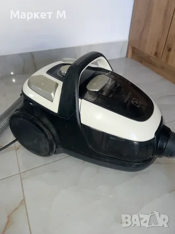 Прахосмукачка Electrolux Z9930EL – 800W, циклонна, без торба, снимка 8 - Прахосмукачки - 56121984