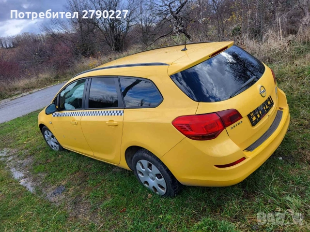 Продавам Opel Astra 1.7cdt 2011г. - на части!, снимка 3 - Автомобили и джипове - 52665809