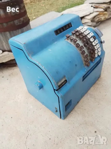 Продавам стар касов апарат , снимка 3 - Антикварни и старинни предмети - 50009301