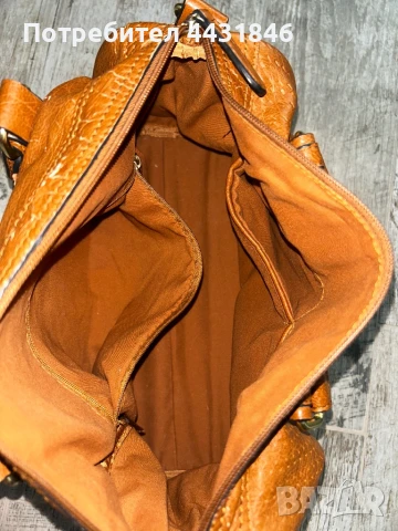 Дамска чанта, снимка 3 - Чанти - 50832913