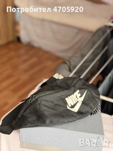 Оригинална чанта Nike през рамо, снимка 4 - Чанти - 53524744