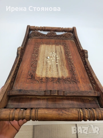 Винтидж табла за сервиране с ръчно резбовани флорални елементи, произход Индия около 1970 г. , снимка 13 - Декорация за дома - 53391589