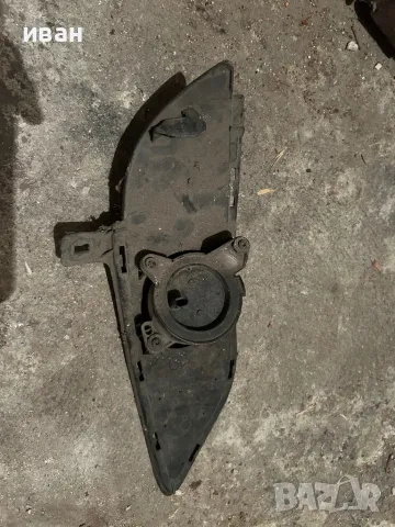 Халоген за Мерцедес в180 2013година, снимка 3 - Части - 47818939