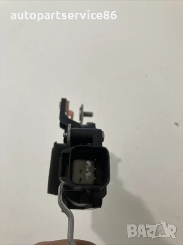 Актуатор за заключване на заден багажник за KIA Rio 1.5 CRDi (2009), снимка 3 - Части - 53285141