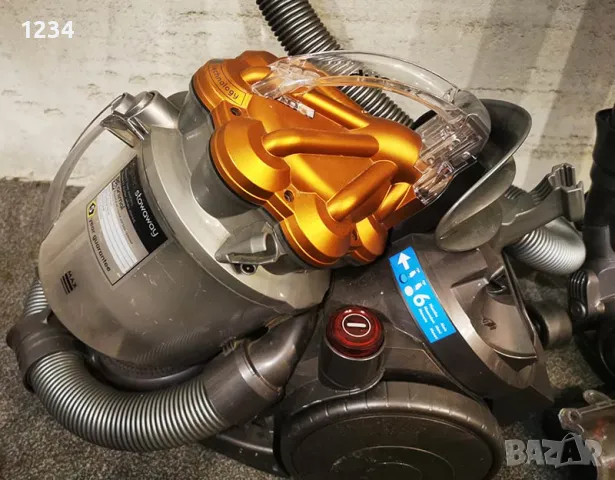 Прахосмукачка DYSON DC-20 1400W работи безупречно, снимка 4 - Прахосмукачки - 49717110