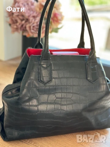 Чанта Valentino черна , снимка 2 - Чанти - 50630827