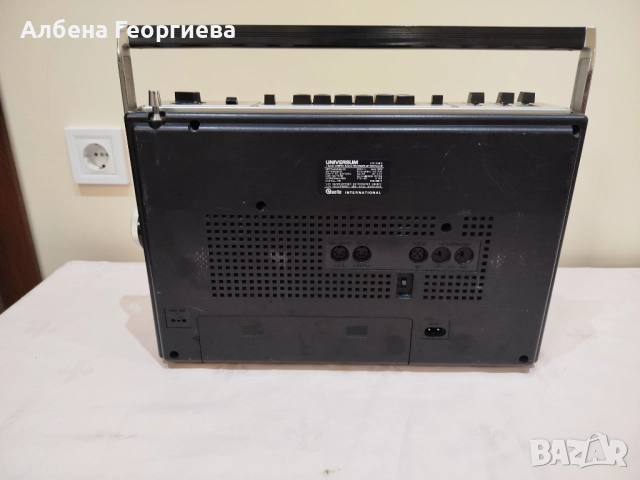 Радио касетофон UNIVERSUM, снимка 4 - Радиокасетофони, транзистори - 52975249