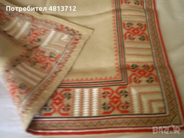 Българска бродерия ръчно изработени и бродирано каре покривка, снимка 7 - Покривки за маси - 55852692
