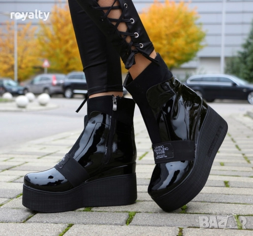 Боти на платформа - черен лак, снимка 2 - Дамски боти - 52162472
