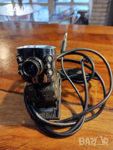 Тонколони, ретро микрофон, мини камера, мини фенерче с батерия, фенерче за кола с две фасонки, снимка 13 - Други - 48486375