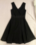 Черна рокля Benetton , снимка 1 - Рокли - 44717792