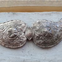 Страхотни сребърни сачан ръчно чукани пафти чапрази, снимка 1 - Антикварни и старинни предмети - 34660640