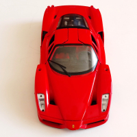 Maisto Enzo Ferrari - Мащаб 1:24, снимка 7 - Колекции - 44923948